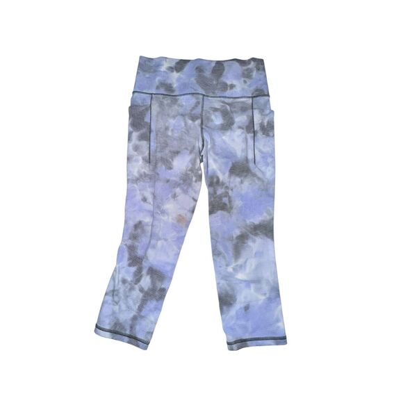 Athleta Salutation Stash Pocket II Capri Women's M Blue Black Tie Dye Striped - Picture 1 of 6